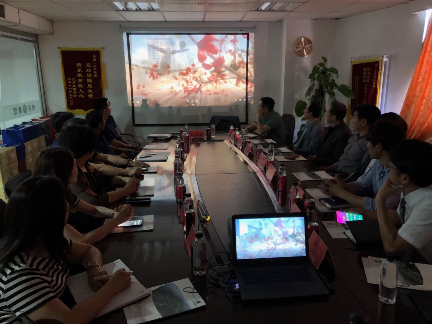 韓國農(nóng)業(yè)協(xié)會(huì)、漢城BCC公司、韓國賢光國際到訪岳氏集團(tuán)與并簽署合作協(xié)議