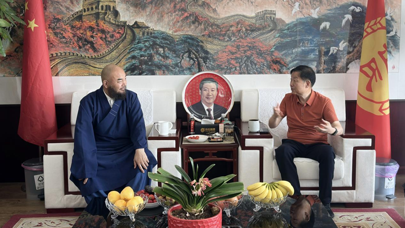 東華禪寺萬行法師到訪岳氏集團，禪文化與素食產(chǎn)業(yè)碰撞新“火花”